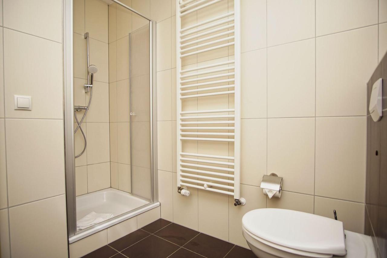 Schicke Fewo Mit Terrasse, Gratis Nutzung Vom Ahoi Erlebnisbad Und Sauna In Sellin - Haus De Niege Wech Fewo 02 Thiessow Esterno foto