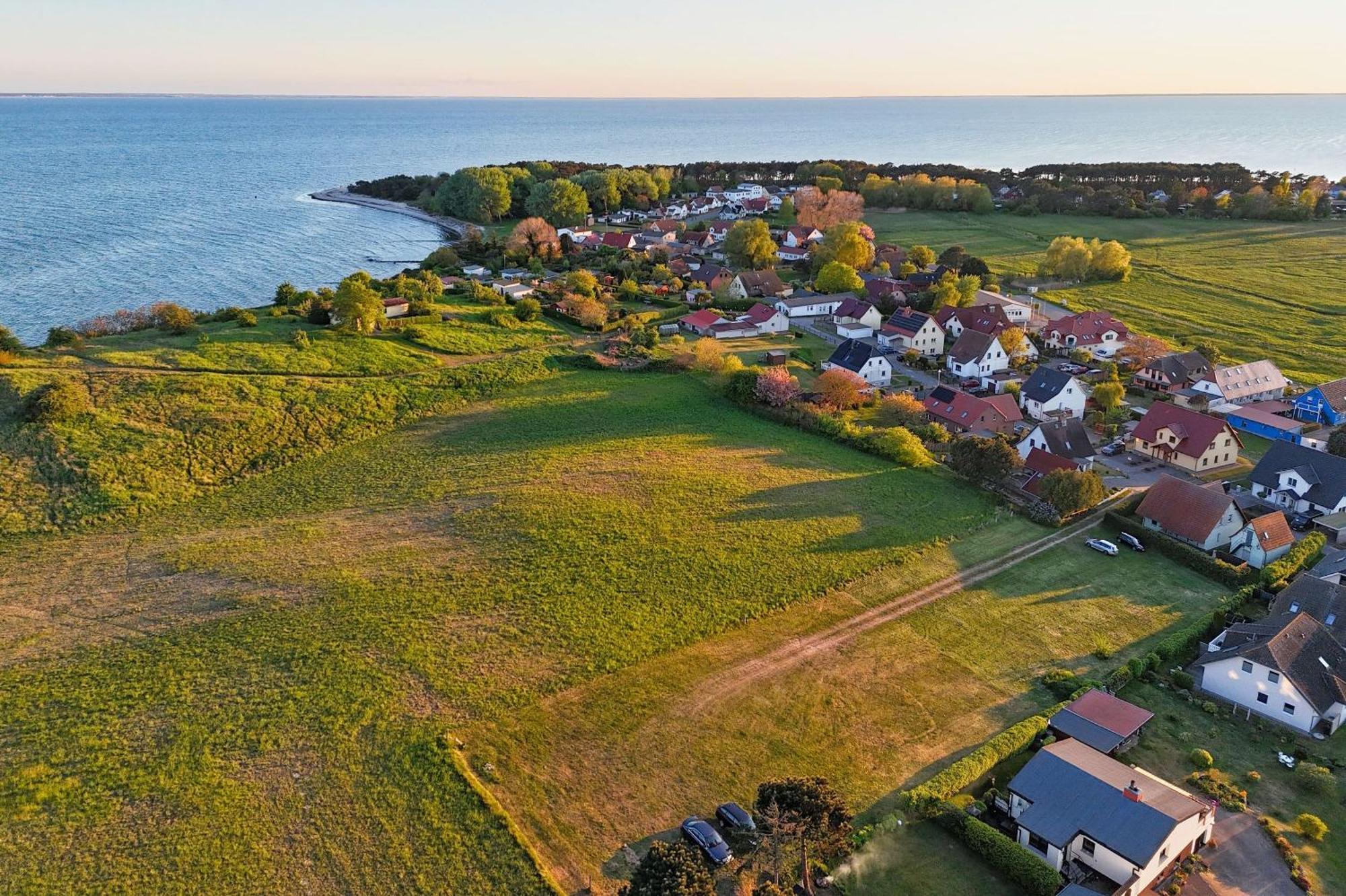 Schicke Fewo Mit Terrasse, Gratis Nutzung Vom Ahoi Erlebnisbad Und Sauna In Sellin - Haus De Niege Wech Fewo 02 Thiessow Esterno foto